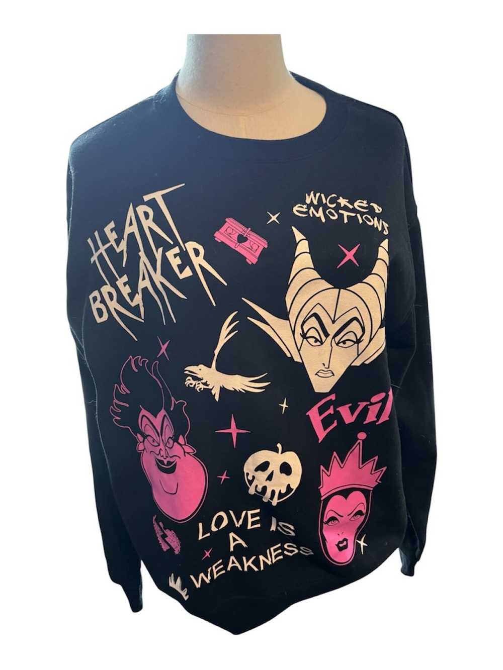 Disney Villains Graphic Sweatshirt – Women’s Medium